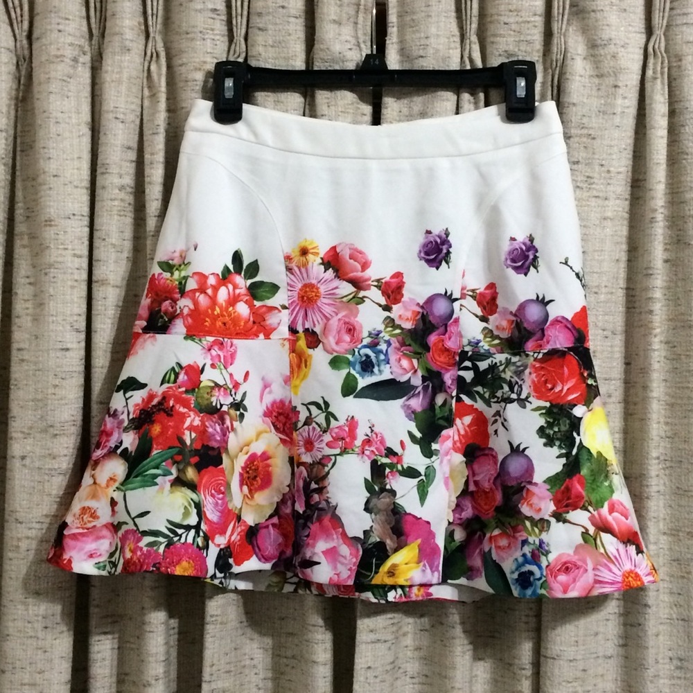 Gianni Bini Elizabeth Floral Skirt - Medium